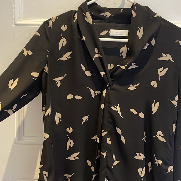 Oak & Fort blouse - size small - Picture 2 of 3